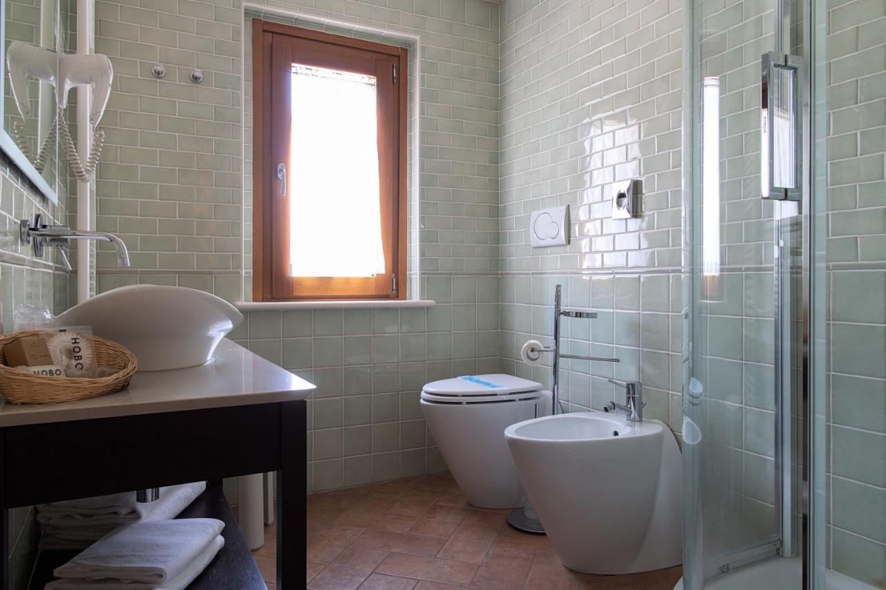 Magione Papale Relais Hotel LʼAquila Kültér fotó