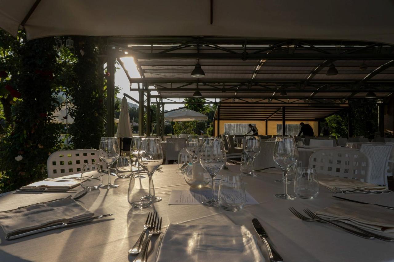Magione Papale Relais Hotel LʼAquila Kültér fotó