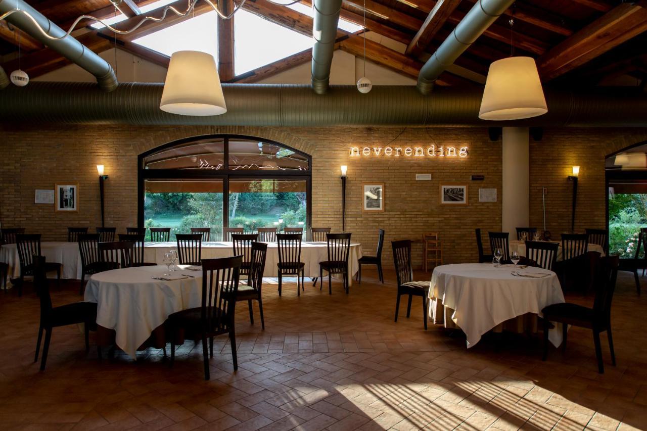 Magione Papale Relais Hotel LʼAquila Kültér fotó