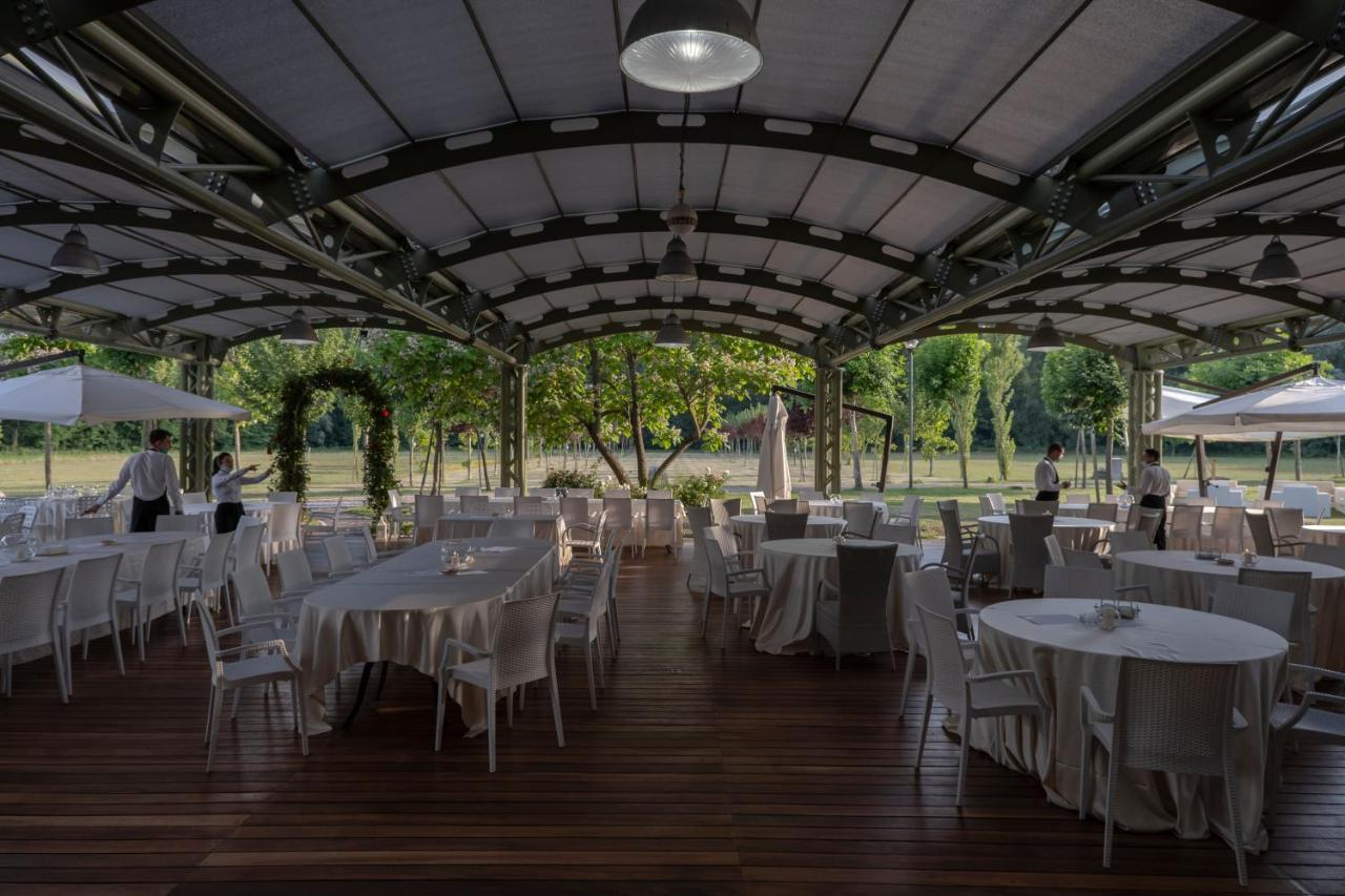 Magione Papale Relais Hotel LʼAquila Kültér fotó